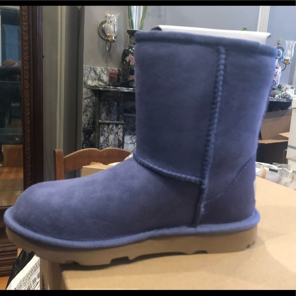BNIB Uggs Kids Boots